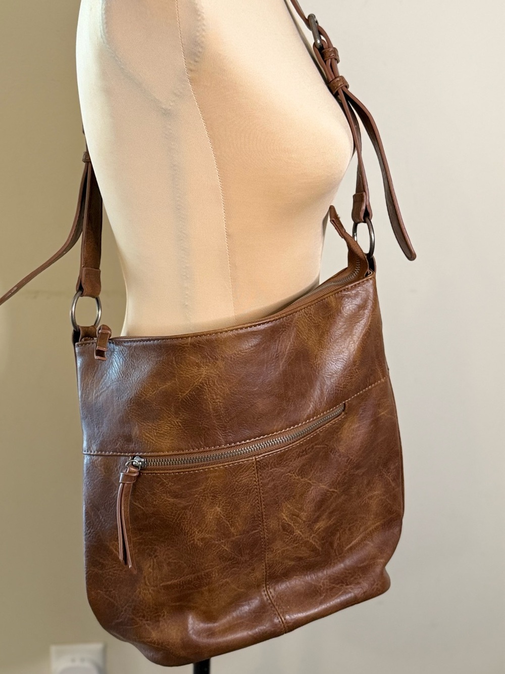 Western brown faux leather shoulder crossbody bag large roomy multi pockets